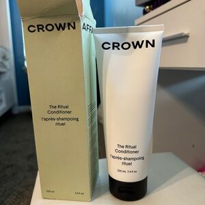 CROWN The Ritual Conditioner - Black and White